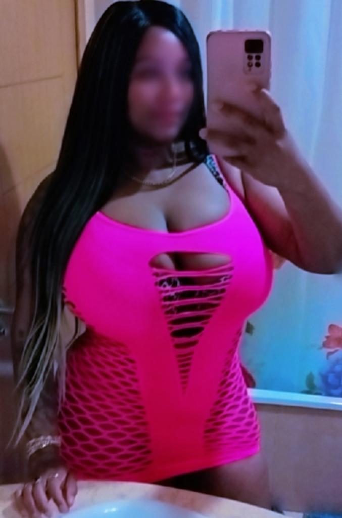 Chica busca chico en Tenerife: 
