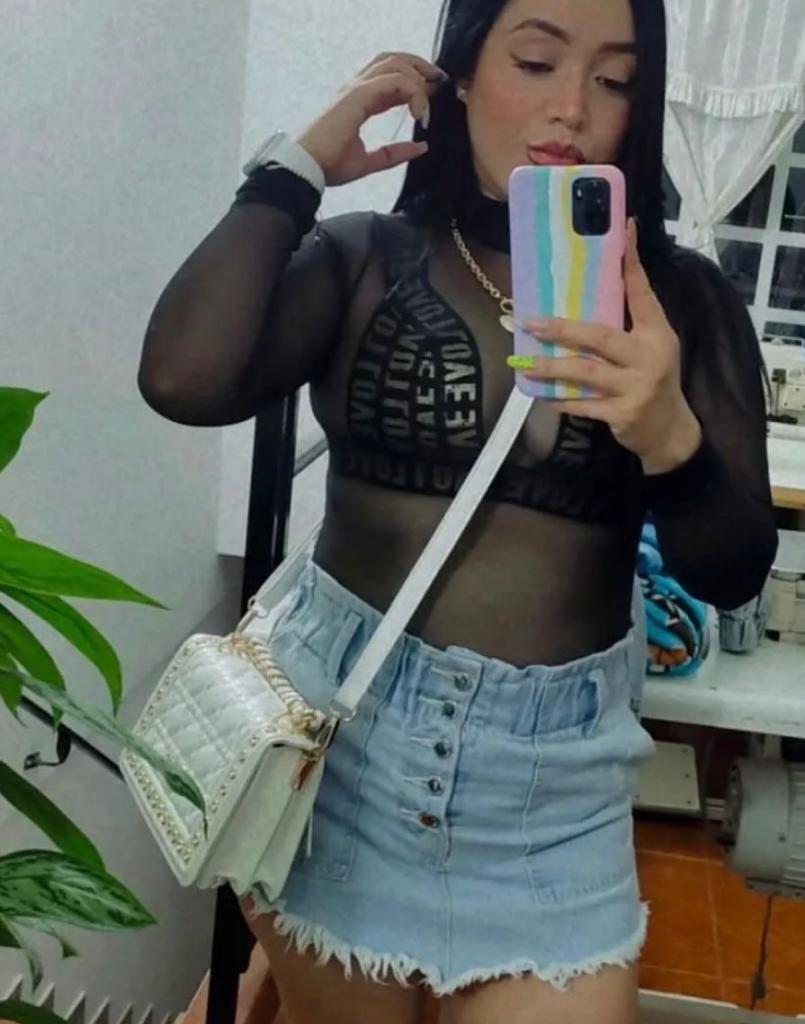 Chica busca chico en Almería: 