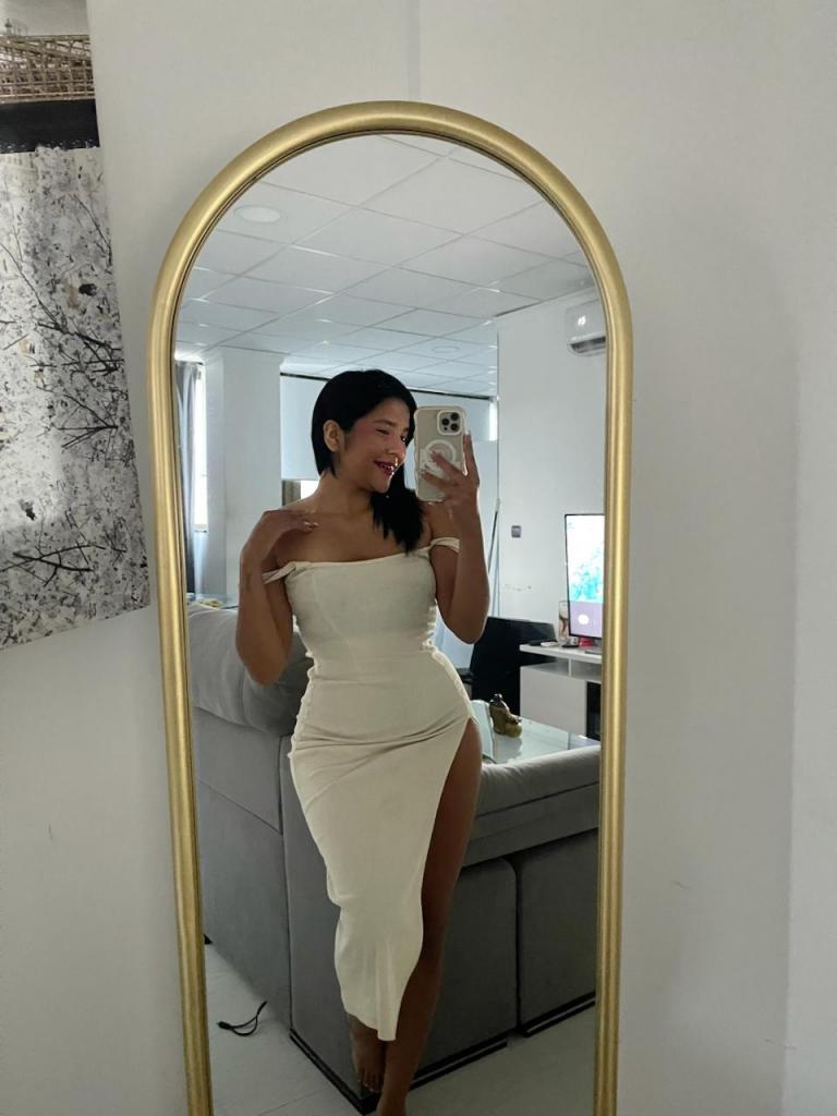 Chica busca chico en Almería: 