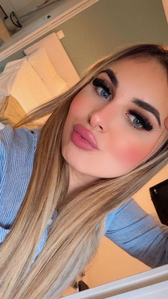 662439974: Chica busca chico en Málaga