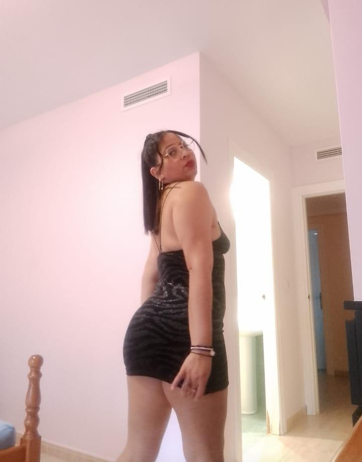 Chica busca chico en Almería: 
