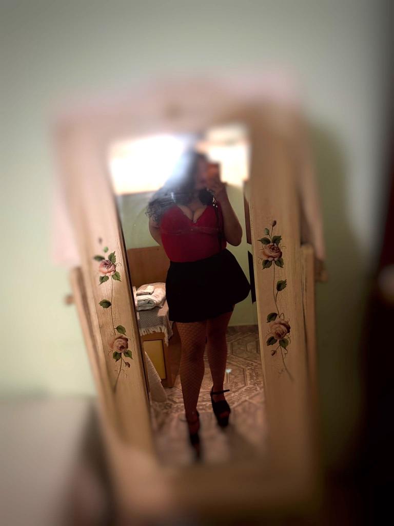 Chica busca chico en Sevilla: 