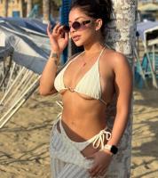 654479341: Chica busca chico en Barcelona