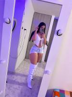 695772668: Chica busca chico en Madrid