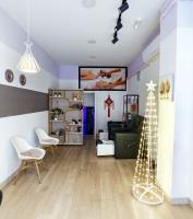 677000788: Chica busca chico en Barcelona