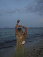 641858455: Chica busca chico en Madrid