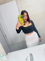 640864625: Chica busca chico en Barcelona