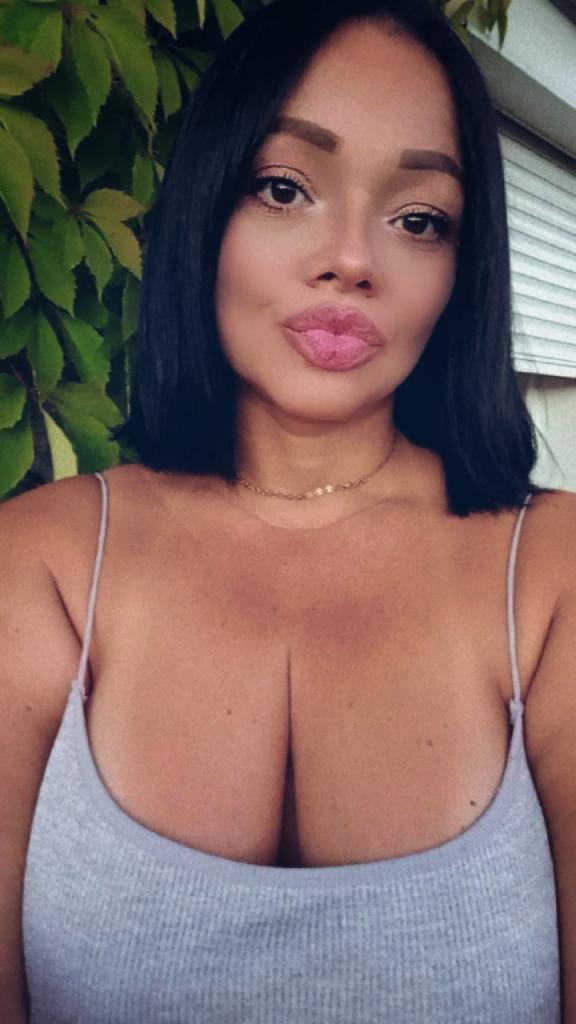 Chica busca chico en Barcelona: 