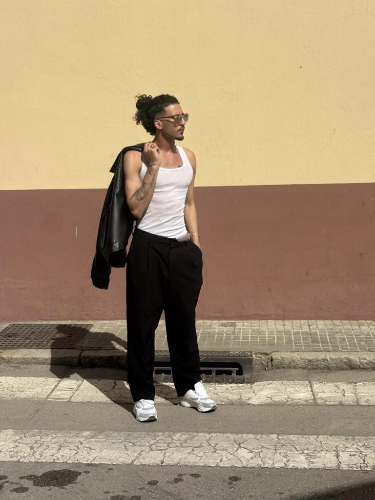 Chica busca chico en Cádiz: 