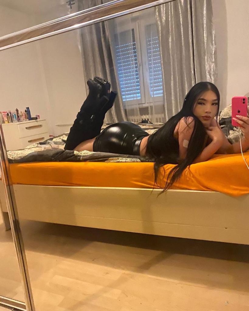 600709025: Chica busca chico en Granada