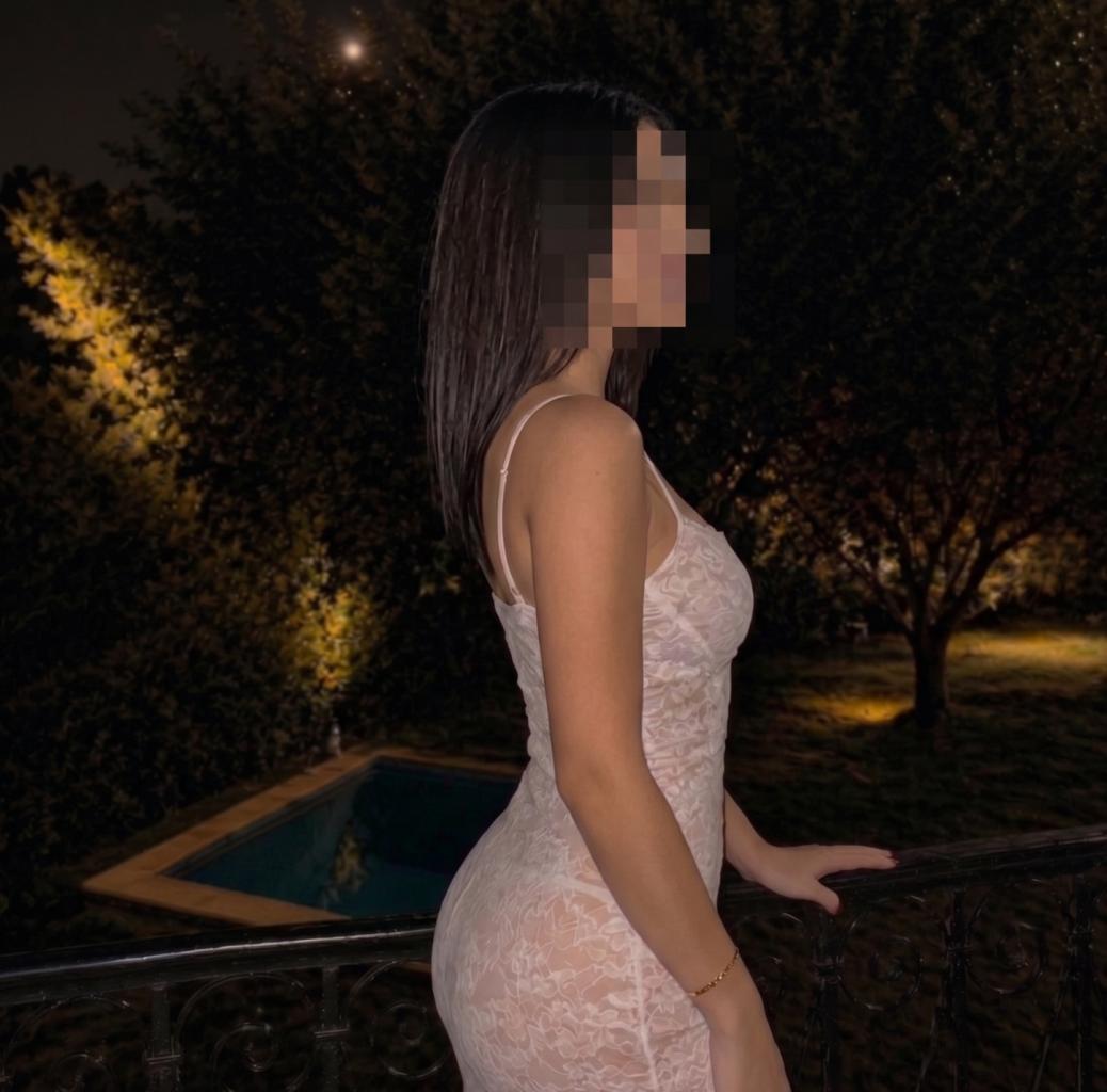 Chica busca chico en Málaga: Chica busca chico