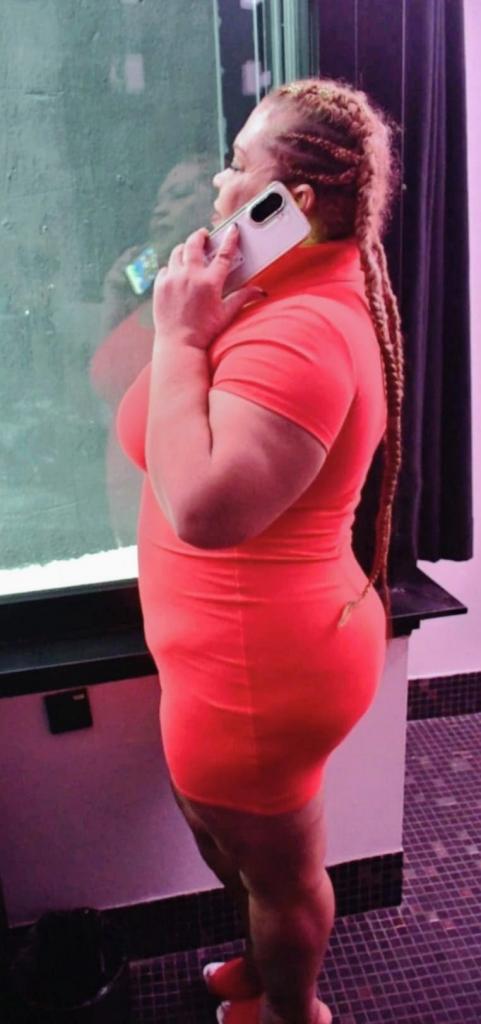 Chica busca chico en Tenerife: 