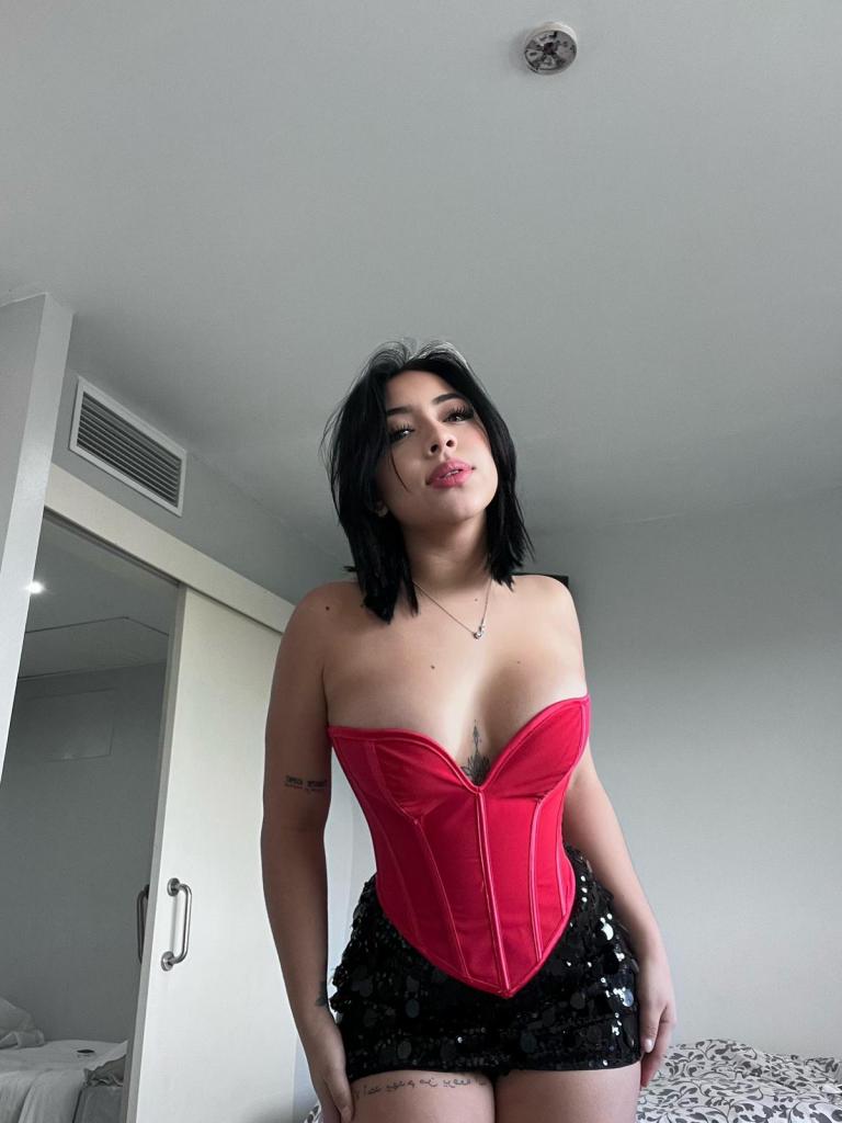 Chica busca chico en Cádiz: 