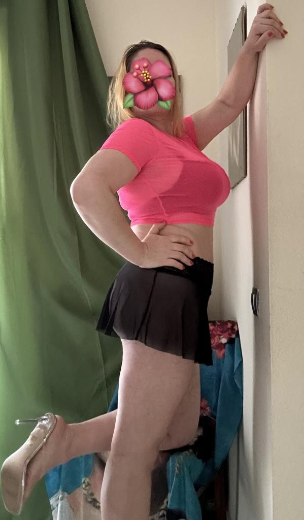 Chica busca chico en Sevilla: 