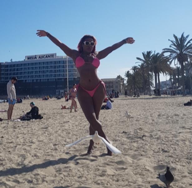 614559833: Transexual en Cantabria