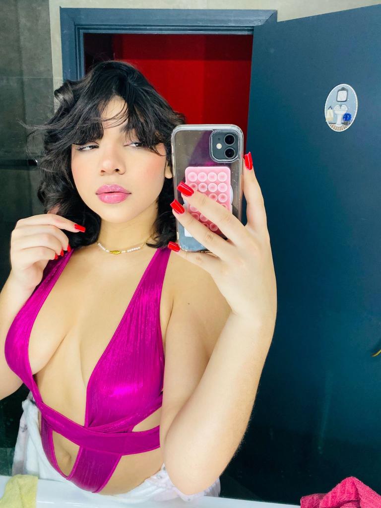 622865429: Chica busca chico en Gerona