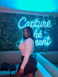 611242234: Chica busca chico en Madrid