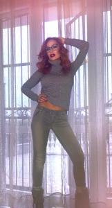 613904069: Chica busca chico en Sevilla