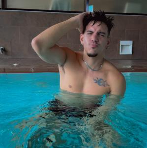 667468615: Chico busca chica en Madrid