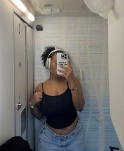 603996932: Chica busca chico en Barcelona