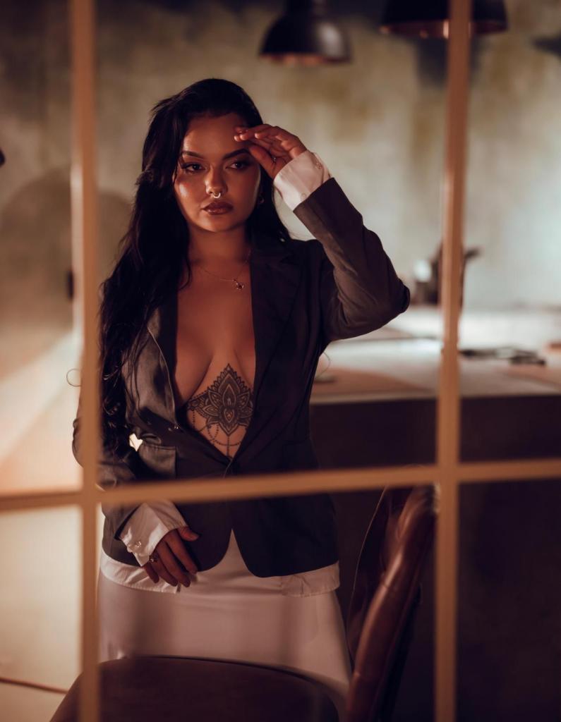 Chica busca chico en La Coruña: 