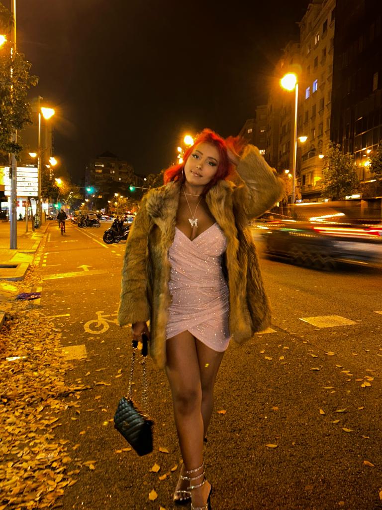 615655493: Chica busca chico en Pontevedra