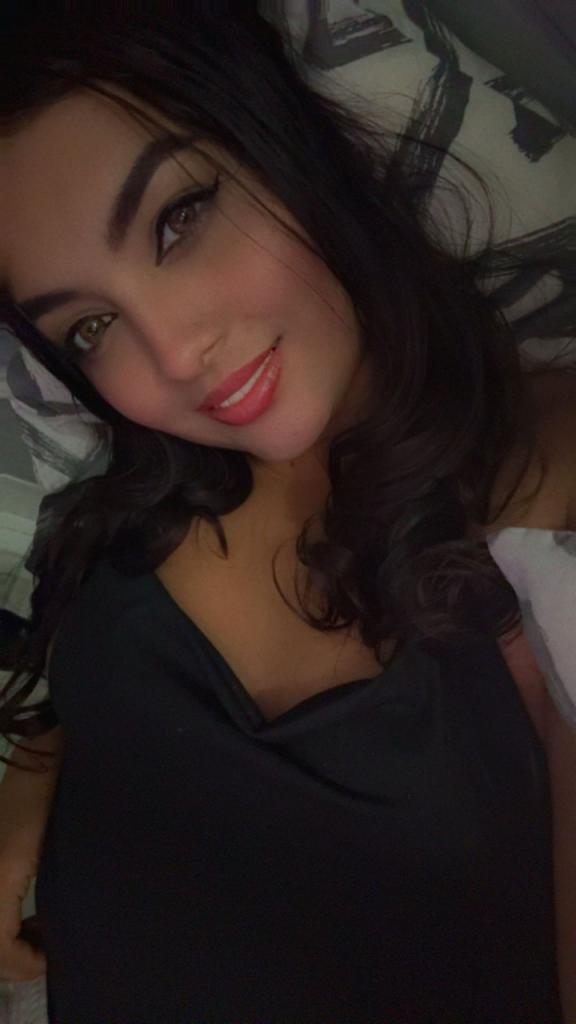 Chica busca chico en Málaga: Chica busca chico