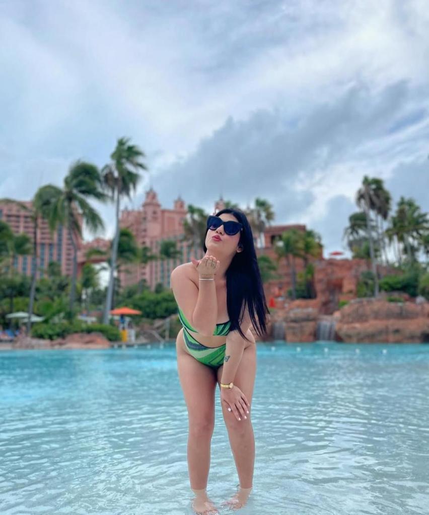 604368361: Chica busca chico en Málaga