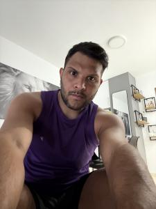 654235417: Chico busca chica en Madrid