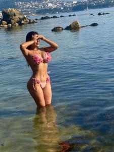 694262933: Chica busca chico en Pontevedra