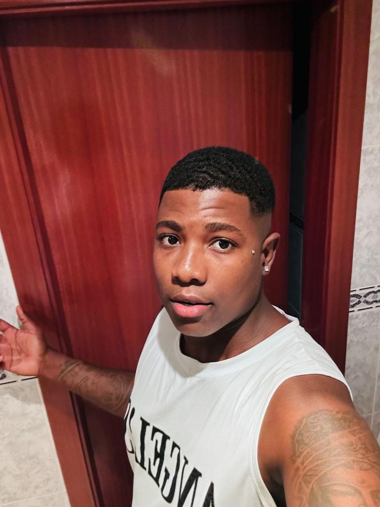 Chico busca chica en Alicante: 