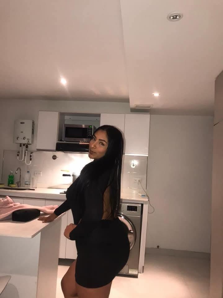 742093506: Chica busca chico en La Coruña