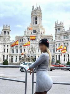 624695142: Chica busca chico en Tarragona