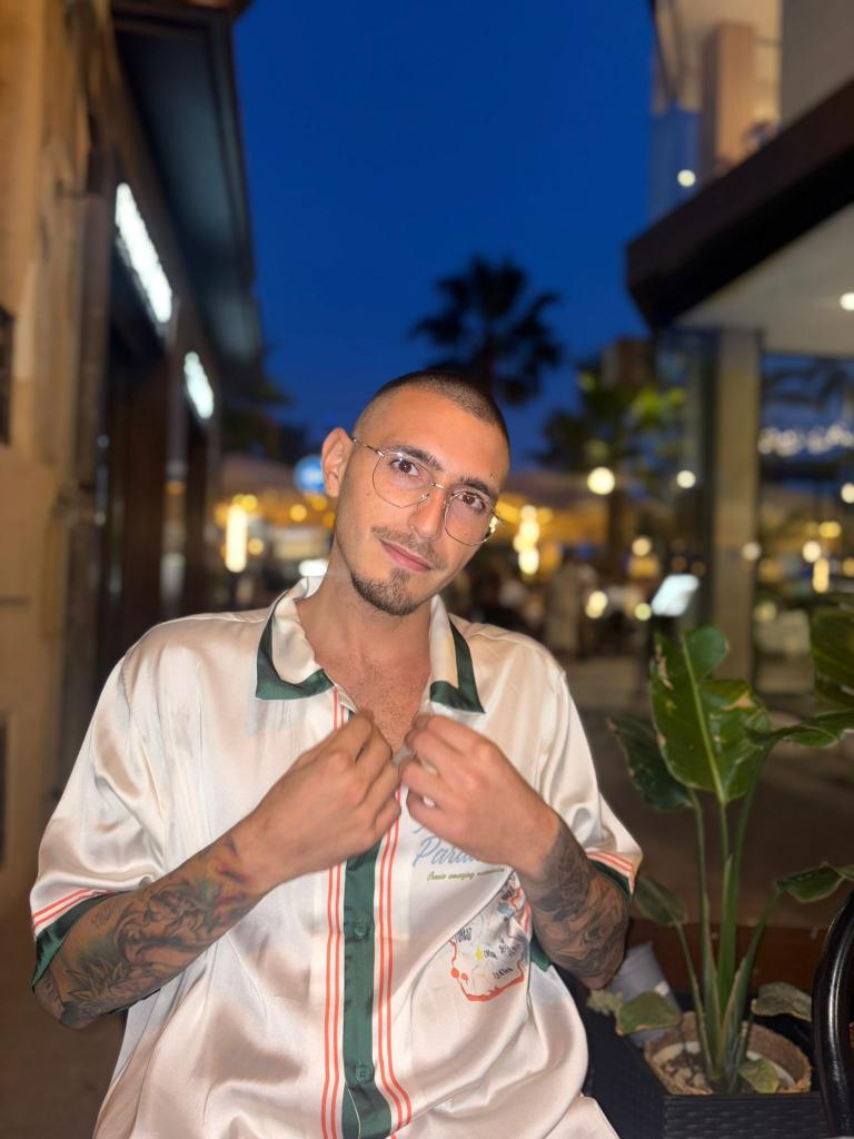 Chico busca chica en Barcelona: 