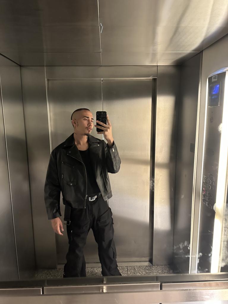 610924347: Chico busca chica en Madrid