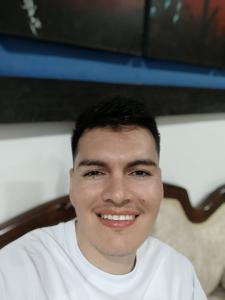 695992626: Chico busca chica en León