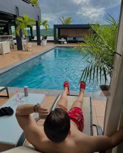 Chico busca chica en Toledo: 