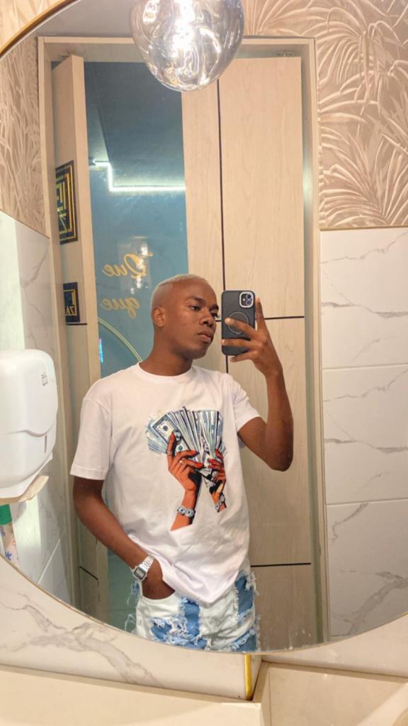 Chico busca chica en Málaga: 