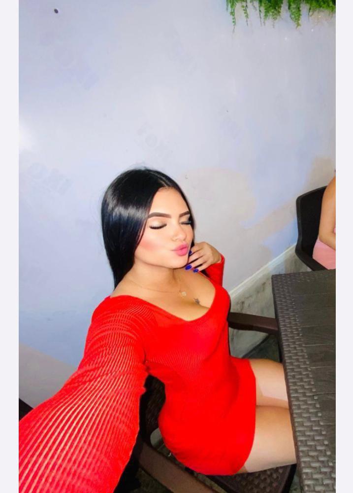 Chica busca chico en Huelva: 