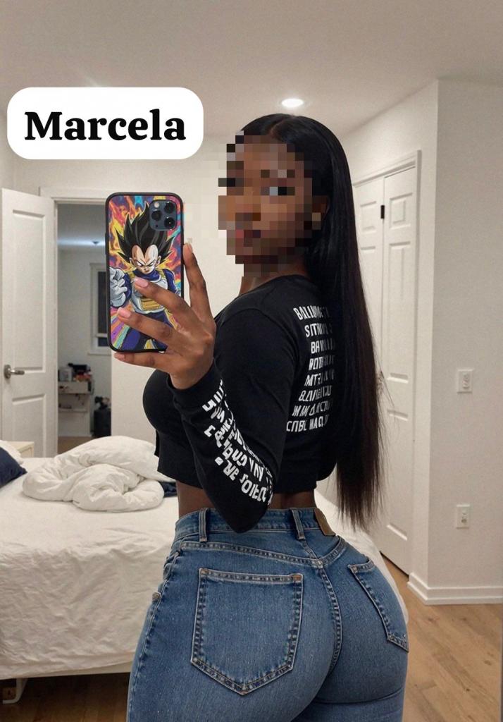 Chica busca chico en Sevilla: 