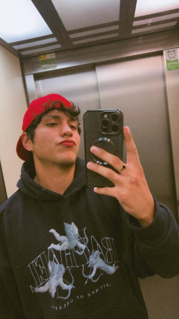 Chico busca chica en Barcelona: 