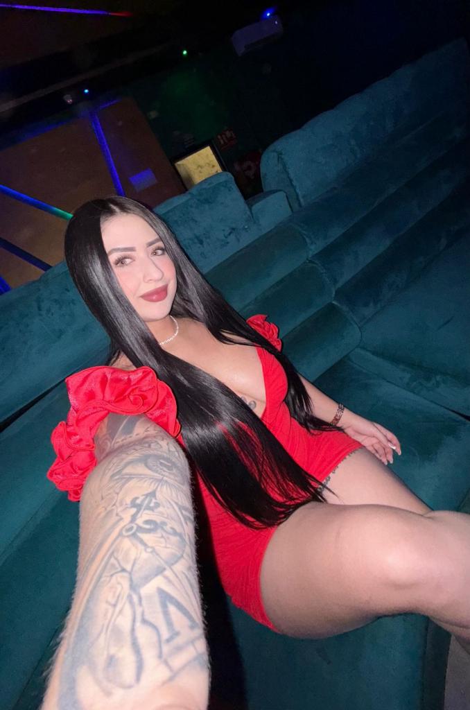 Chica busca chico en Granada: 