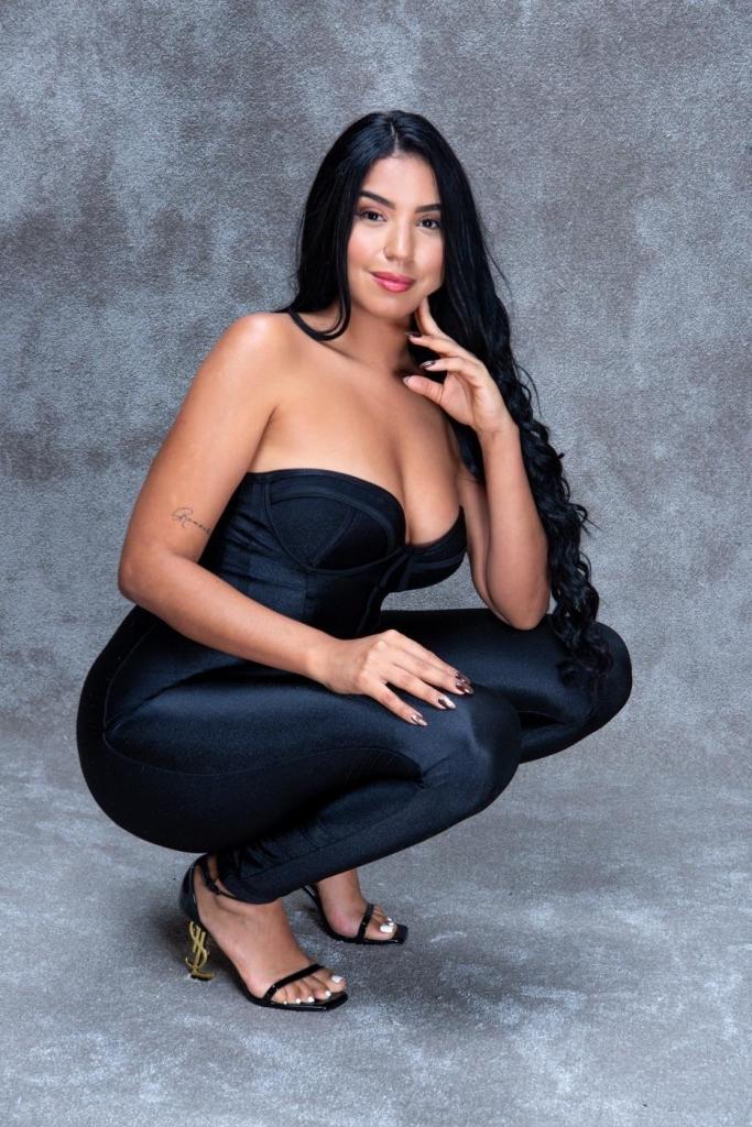 Chica busca chico en Tenerife: 