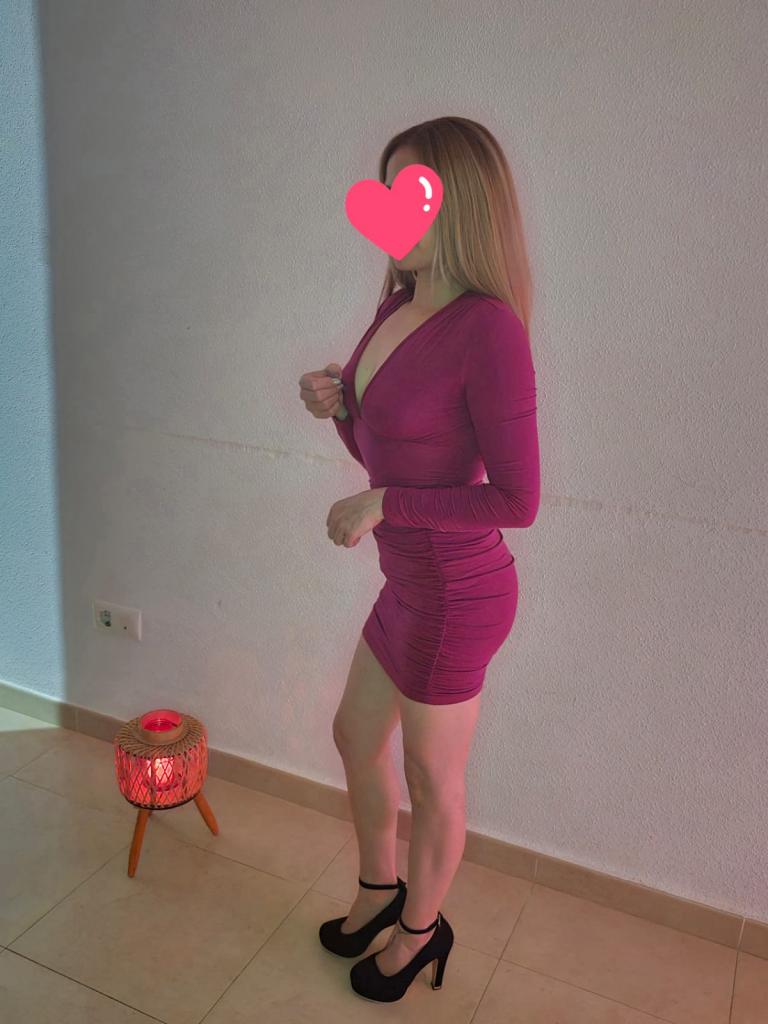 Chica busca chico en Almería: 
