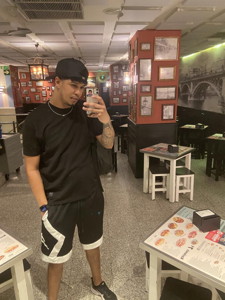 Chico busca chica en Madrid: 