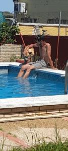 Chico busca chica en Sevilla: 