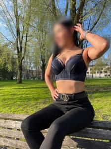 607688103: Chica busca chico en Tenerife