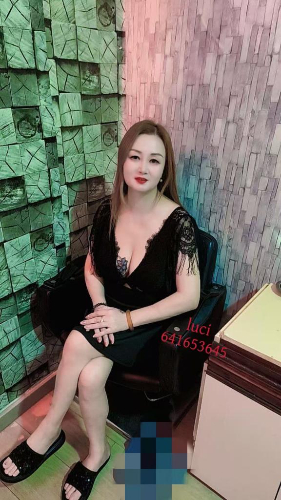 641653645: Chica busca chico en Barcelona