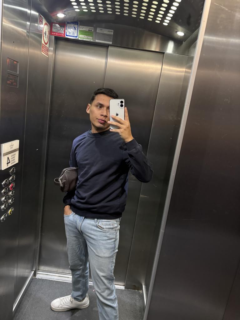 633152670: Chico busca chica en Valencia