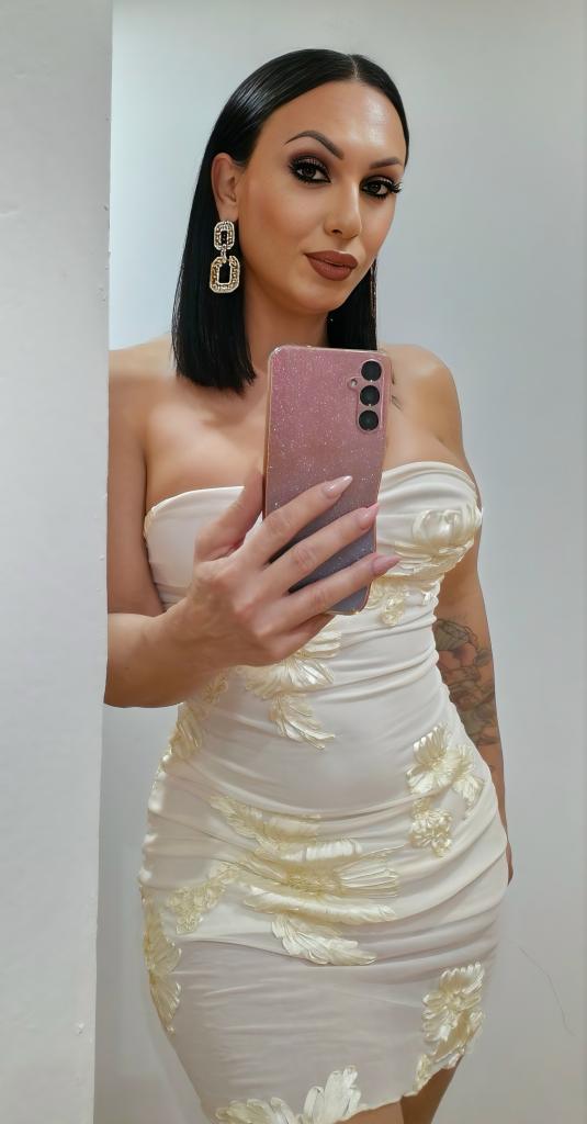 613210440: Transexual en Granada